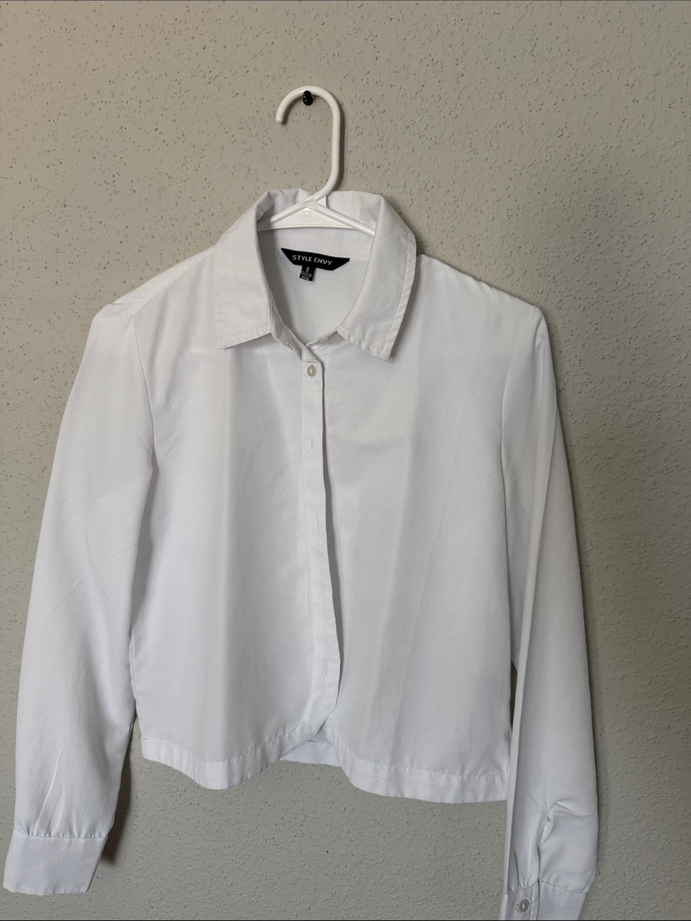 Style Envy White Cropped Button-Down Shirt